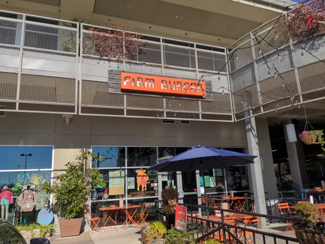 The Shops at Merchants Walk