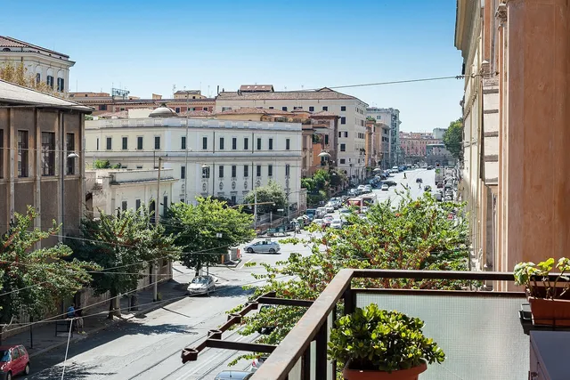 Hosting Flats Guest House