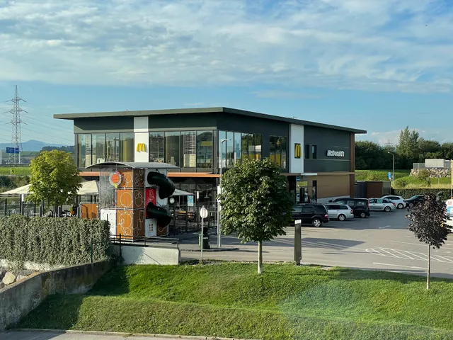 Sleep-in Premium Motel