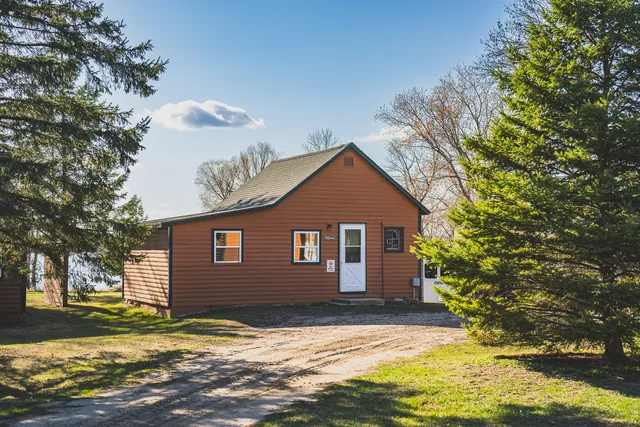 Bayside Cabins and Resort