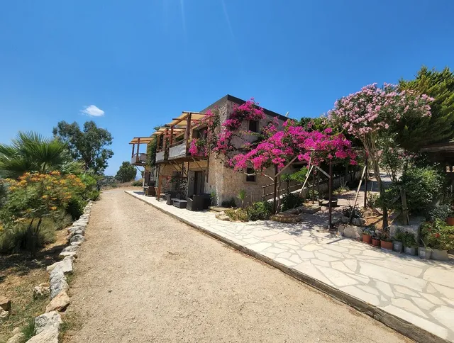 Eco Farm Boutique Hotel