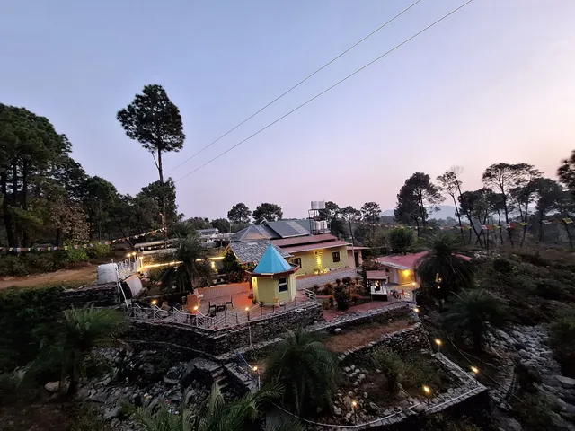 Tathastu Retreat Bir