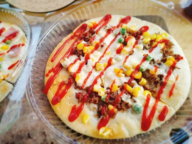 Quỳnh Pizza and Bakery