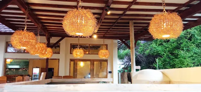 The Backyard Island Cafe