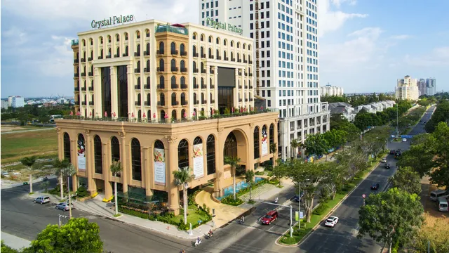 MerPerle Crystal Palace Hotel