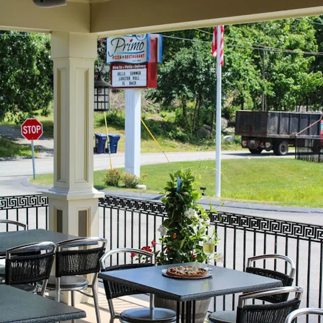 Primo Pizza Restaurant and Bar