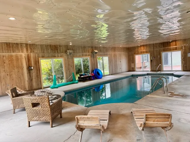 HOME RENTAL - Indoor Private Pool Rental Lake Ariel PA