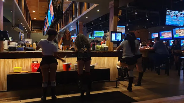 Ojos Locos Sports Cantina (Northpark - Houston, TX)