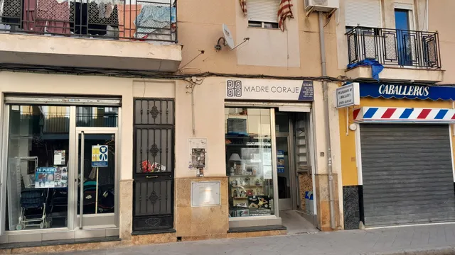 mercadillo-Tienda Madre Coraje Granada