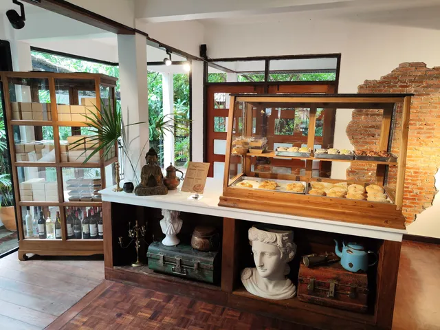 Bagel Shop | Yen Akat