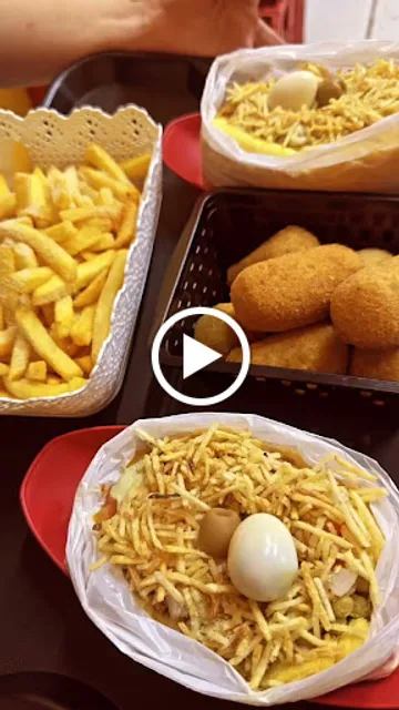 Cachorro quente e pastel do Romero