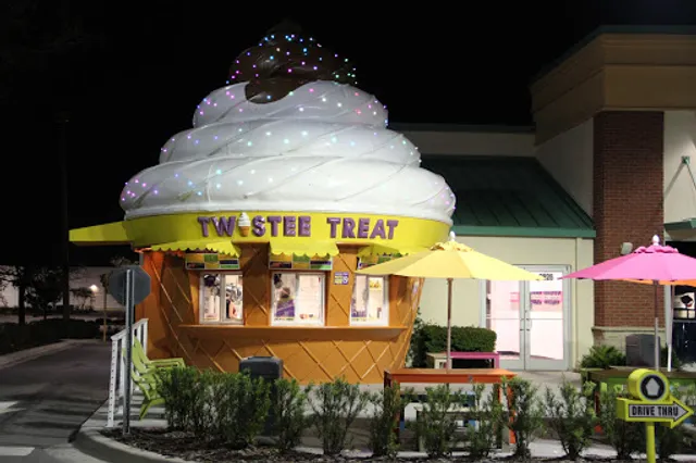 Twistee Treat Vine St.