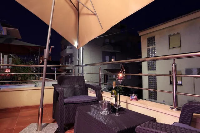 Apartments Ella, Split