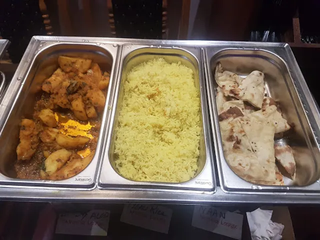 Mumtaz Lounge & Merlins Tandoori