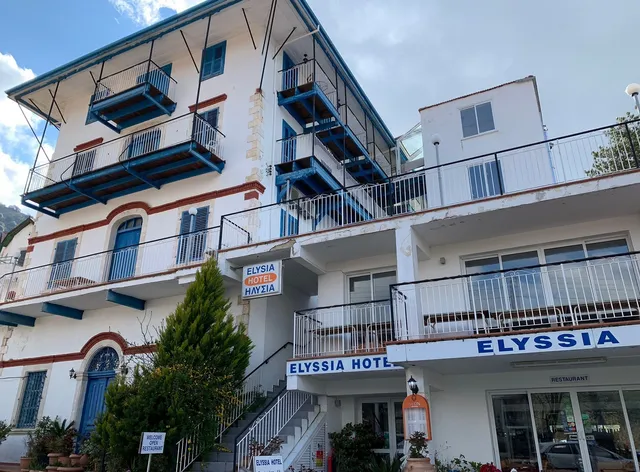 Elyssia Hotel