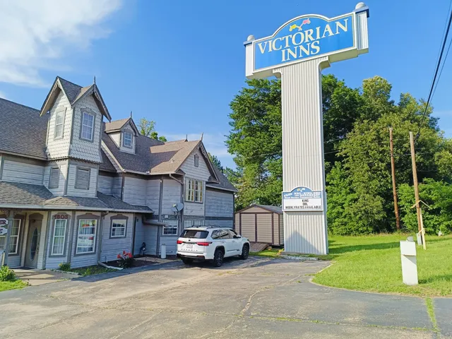 Victorian Inn Athens TX