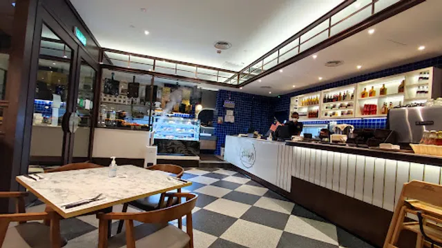 Dotty's IOI City Mall Putrajaya