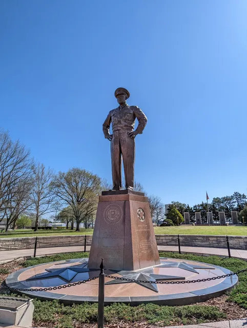 Dwight D. Eisenhower statue