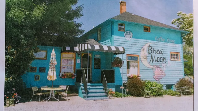 Brew Moon Coffee House & Gallery