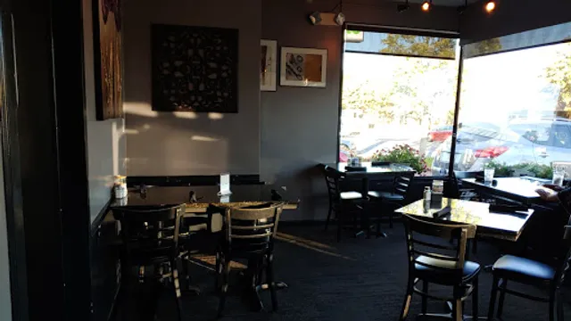 Maple Ave Restaurant