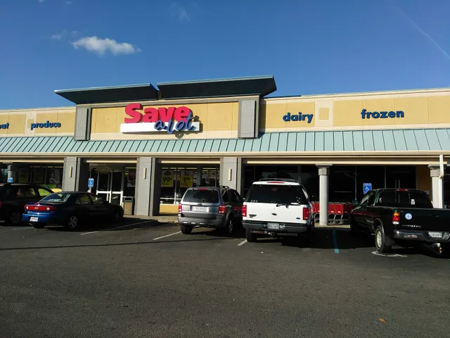 Roosevelt Gardens Shopping Center