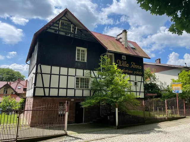 Willa Anna
