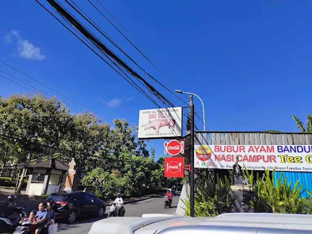 Babi Guling dan Ayam Betutu Bu Ella