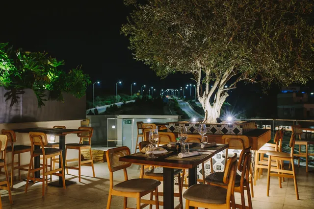 Umami Sushi & Pan-Asian