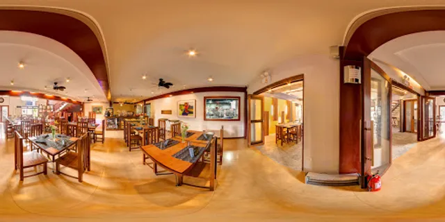 Mrs. Baker's Restaurant & Pastry Shop Vizcaya