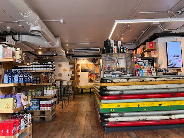 Puku Puku Pardo y Aliaga