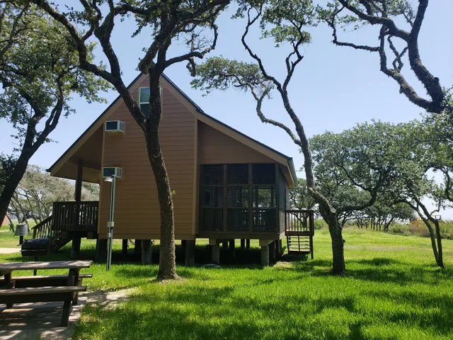 HEB Live Oak Point Lodge