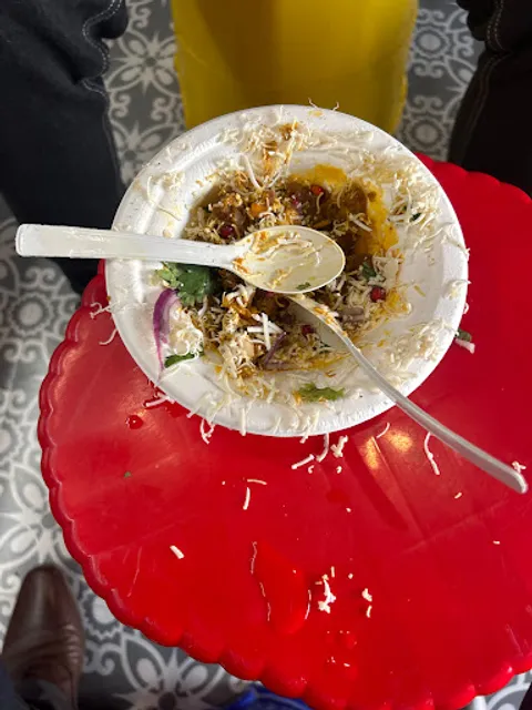 HARIOM DABELI AND VADAPAV