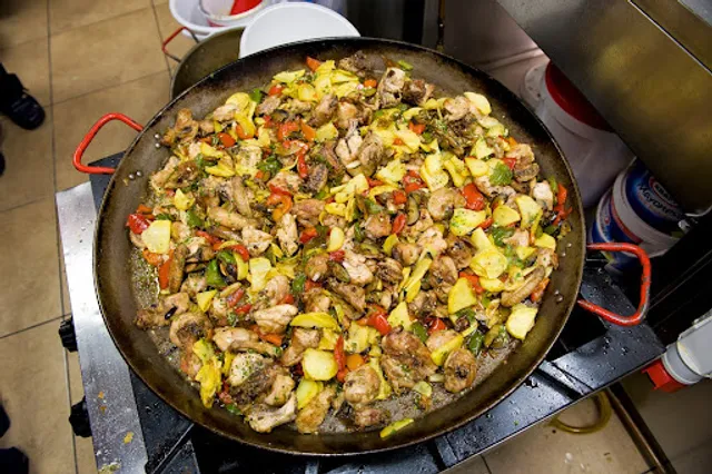 Es Pollastre (Restaurante de Comida para llevar)