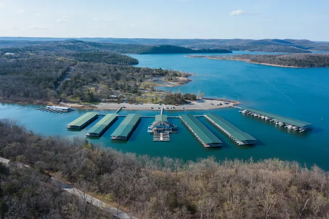 Campbell Point Marina Table Rock Lake Boat & Slip Rental