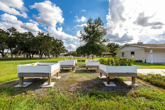 Paradise Oaks RV Resort