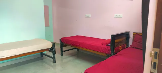 SRI BALAJI HOMES PG FOR LADIES