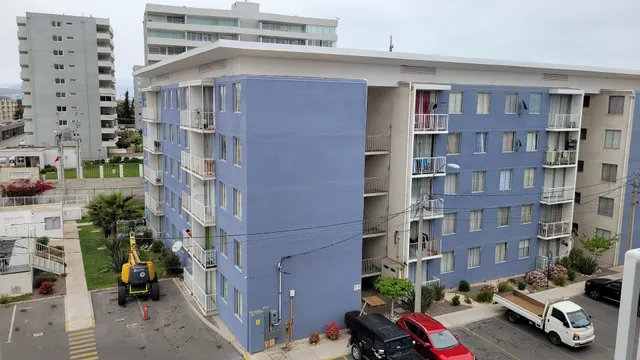 Arriendo departamento con estacionamiento