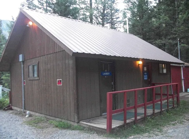 Campfire Lodge Resort