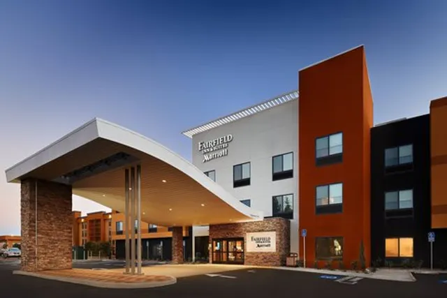 Fairfield by Marriott Inn & Suites Fresno Yosemite International Airport