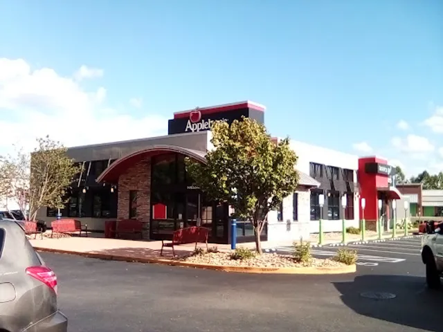 Applebee's Grill + Bar