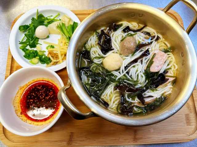 Taste of Old Street 老街把把烧