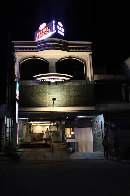 Kutties Residency