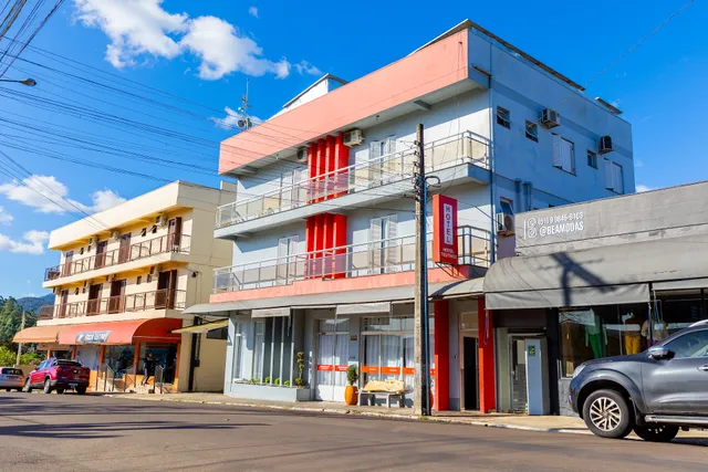 Teuthos Hotel e Restaurante