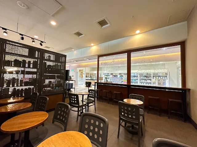 STARBUCKS T.S. Mall 2F Shop