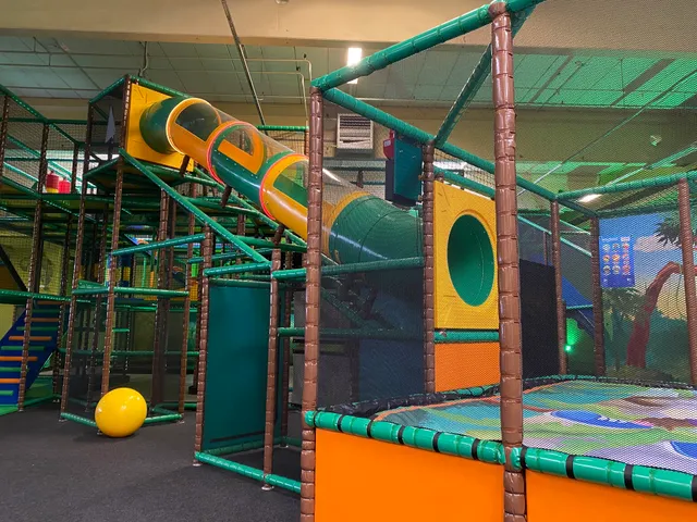 Monkey Town Fürth | Indoor Spielplatz