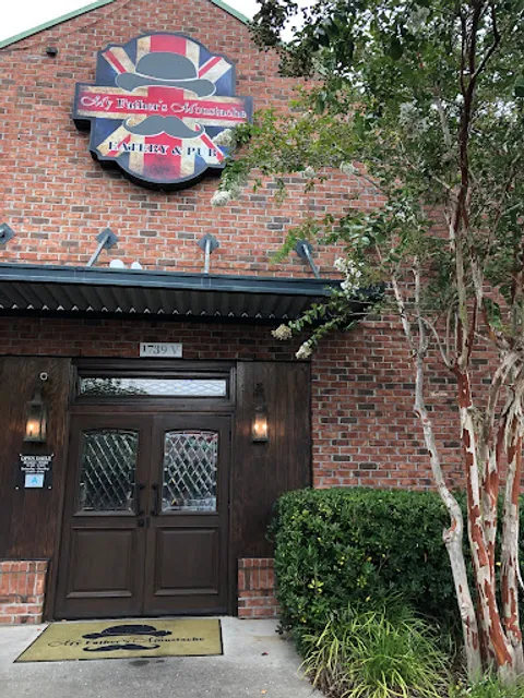 Charlotte's on Maybank