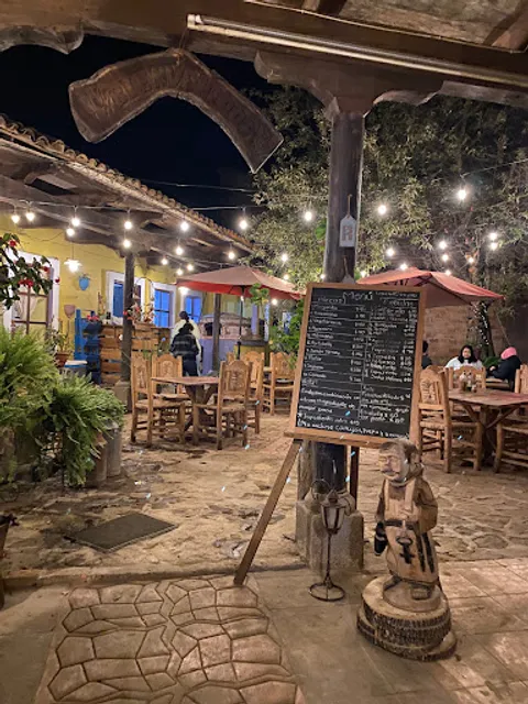 Dinonni pizza Mesón italiano ( antes Nonnos)