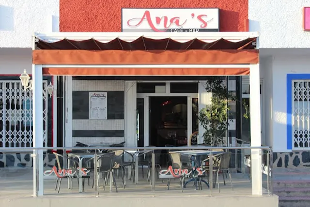 Ana's Cafe Bar
