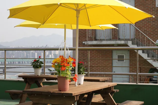 HAN River Residence & Guesthouse