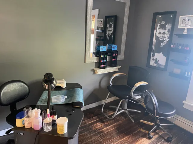Anavah Salon